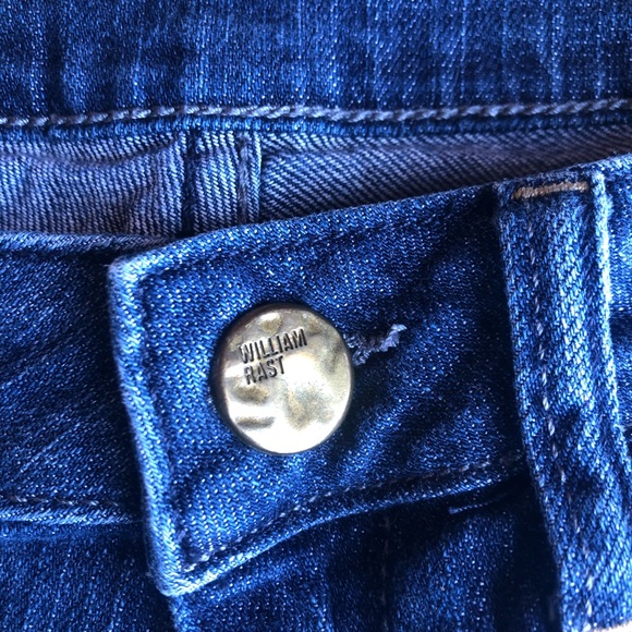 William Rast Jean Shorts Size 27. - Picture 4 of 9